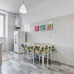 Apartment Re Di Retreat *
